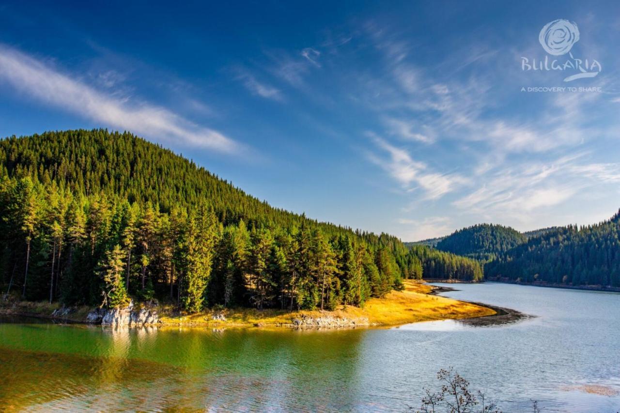 "Моето Любимо Място", Смолянски Езера - "My Favorite Place", Smolyan Lakes Extérieur photo