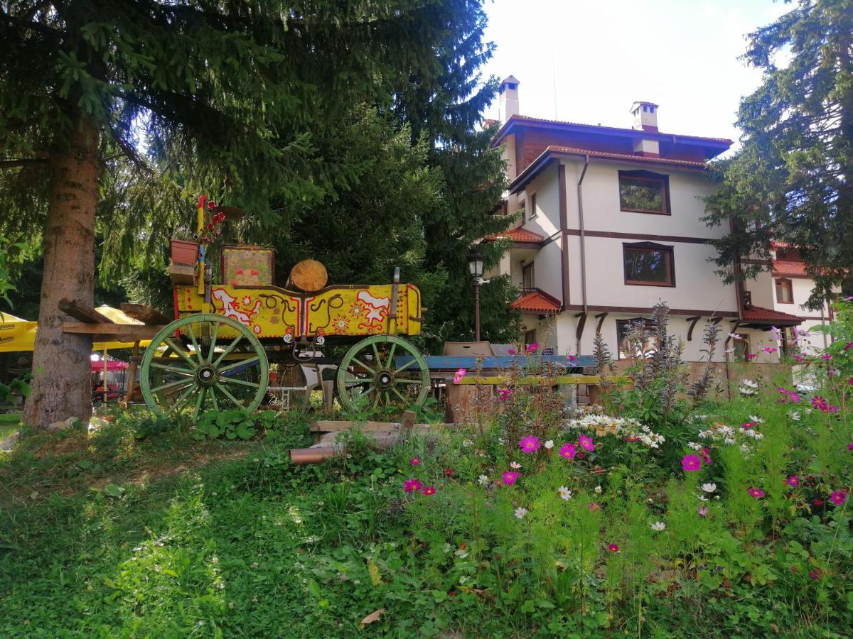 "Моето Любимо Място", Смолянски Езера - "My Favorite Place", Smolyan Lakes Extérieur photo